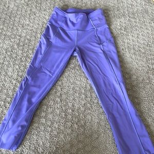 Lululemon size 4